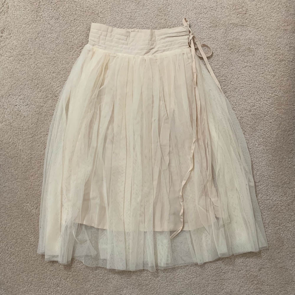 Beautiful cream tulle skirt!